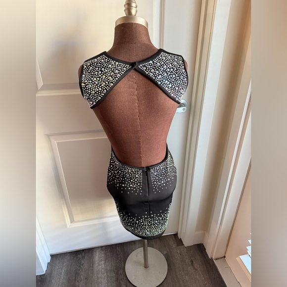 Black Sleeveless Dress with Glittering Details size Small - Picture 3 of 8